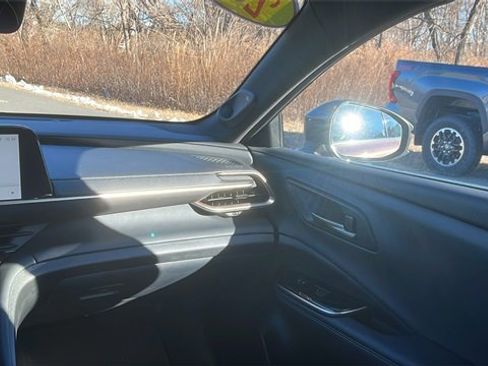 Used 2025 Toyota Crown Signia Limited image 21