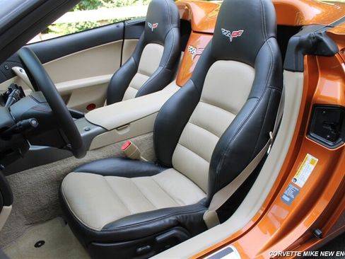 Used 2007 Chevrolet Corvette Convertible w/ Preferred Equipment Group RWD image 37