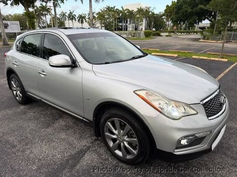 Used 2017 INFINITI QX50 2WD image 2