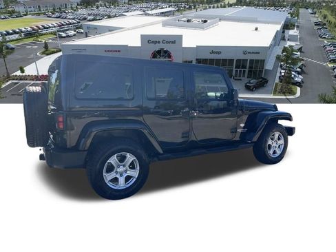 Used 2011 Jeep Wrangler Unlimited 70th Anniversary w/ Connectivity Group AWD/4WD image 18