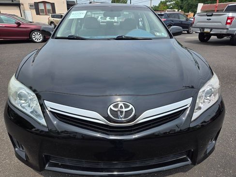 Used 2011 Toyota Camry Hybrid w/ Upgrade Pkg FWD image 3