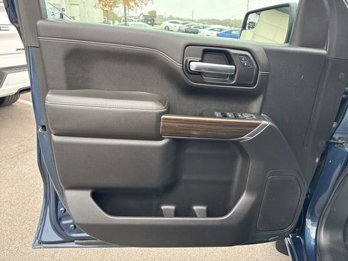 Used 2022 Chevrolet Silverado 1500 RST w/ Z71 Off-Road Package image 10