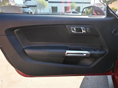 Used 2017 Ford Mustang GT w/ GT Performance Package image 17