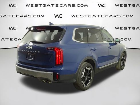 Used 2024 Kia Telluride S image 43