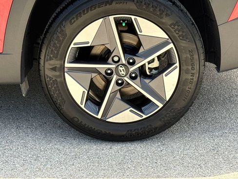 Certified 2025 Hyundai Tucson SEL FWD image 9