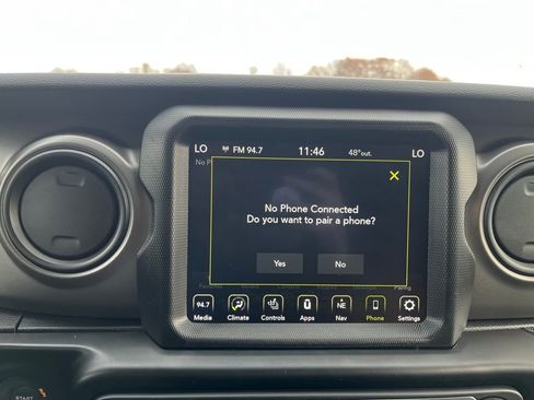 Used 2022 Jeep Wrangler Unlimited Sport image 24