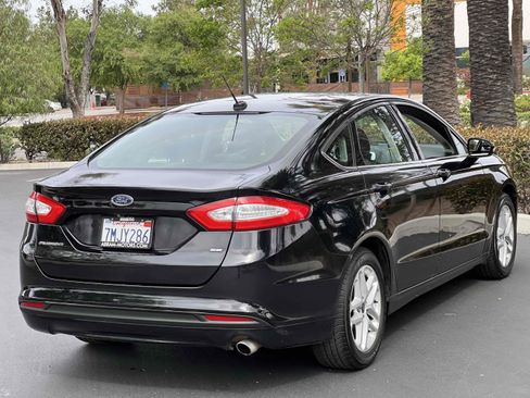 Used 2016 Ford Fusion SE image 20