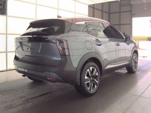 Used 2025 Nissan Kicks SR AWD/4WD image 9
