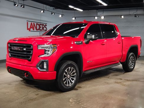 Used 2021 GMC Sierra 1500 AT4 w/ AT4 Premium Package image 3