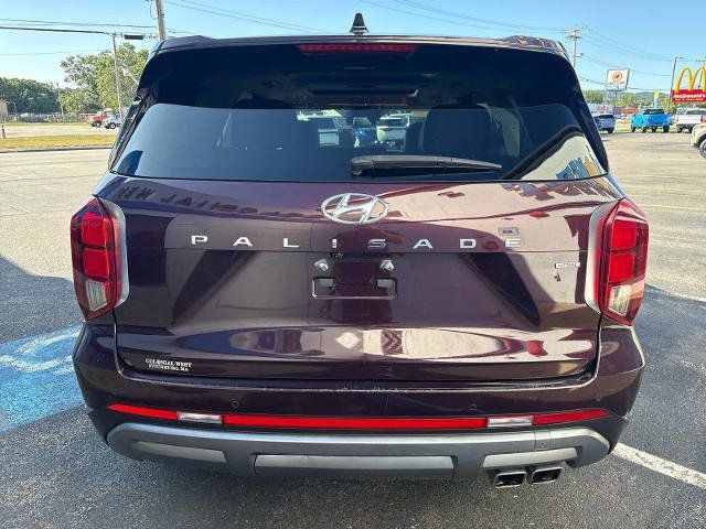 Used 2023 Hyundai Palisade Limited AWD/4WD image 6