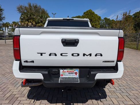 New 2025 Toyota Tacoma TRD Off-Road image 10