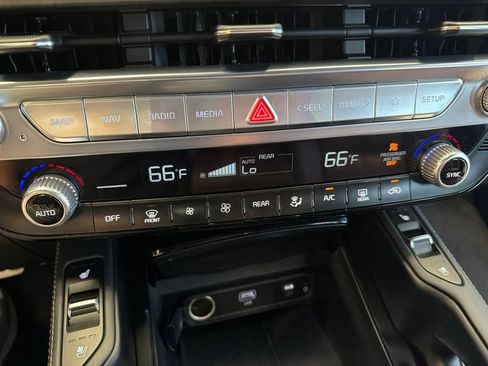 Certified 2024 Kia Telluride SX FWD image 38