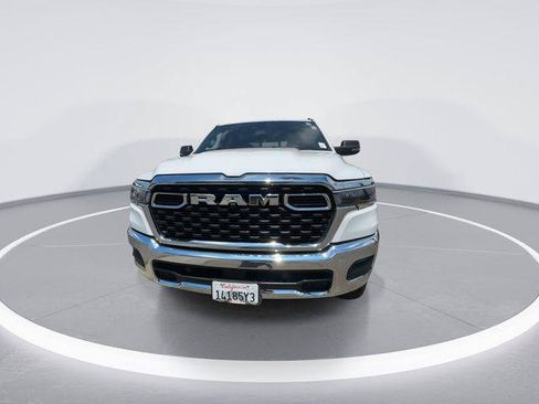 Certified 2025 RAM 1500 Big Horn AWD/4WD image 3