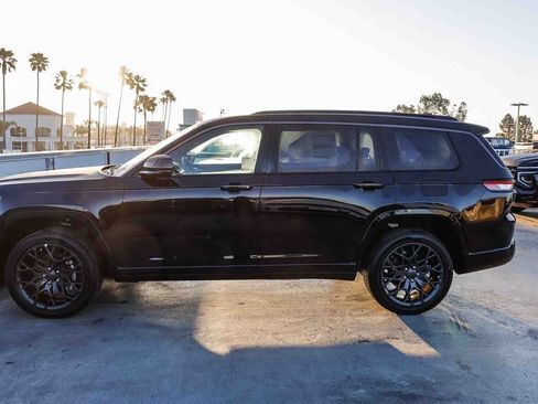 New 2026 Jeep Grand Cherokee L Summit w/ Obsidian Package AWD/4WD image 14