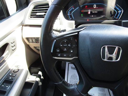 Used 2018 Honda Odyssey EX-L image 12
