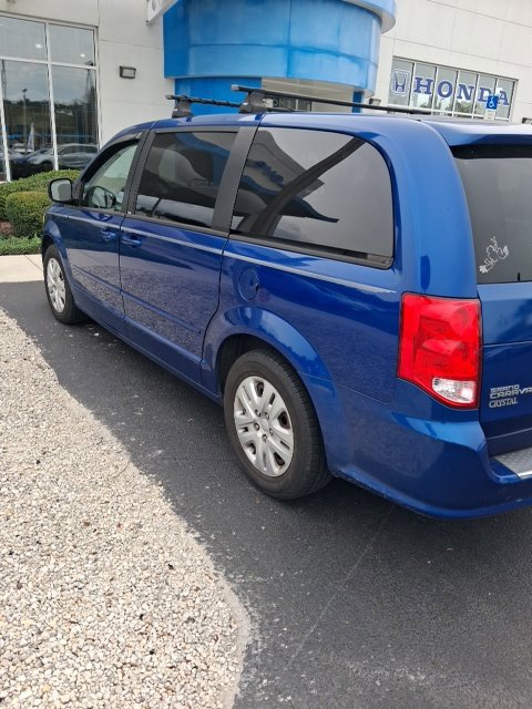 Used 2013 Dodge Grand Caravan SE FWD image 2