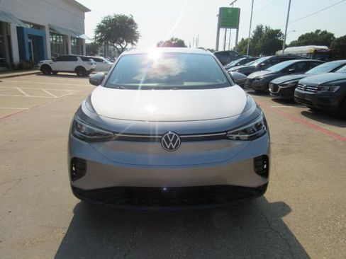 Used 2023 Volkswagen ID.4 Pro image 2