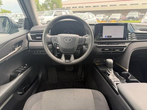 Used 2025 Toyota Camry LE AWD/4WD image 14