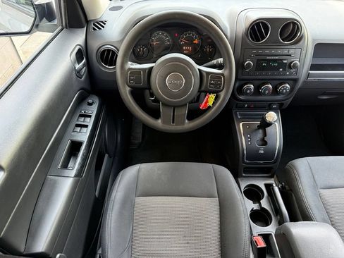 Used 2014 Jeep Patriot Sport w/ Power Value Group FWD image 22