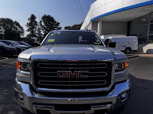 Certified 2018 GMC Sierra 2500 SLT w/ Snow Plow Prep Package AWD/4WD image 2
