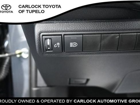 Used 2025 Toyota Corolla LE FWD image 21