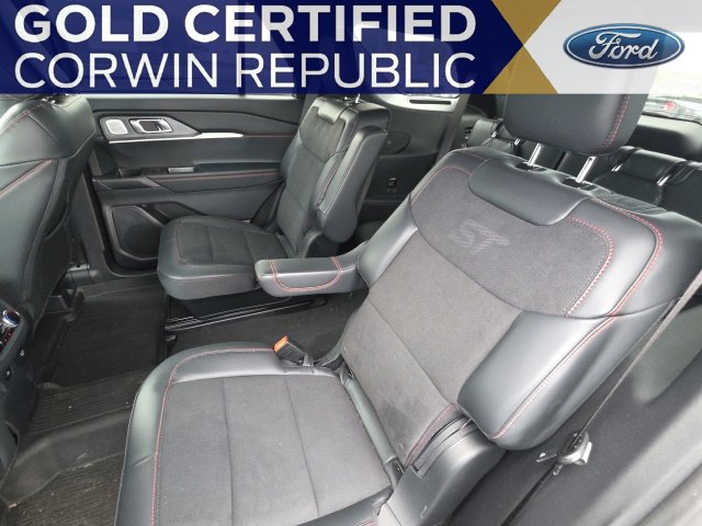 Used 2026 Ford Explorer ST w/ Sun And Sound Package AWD/4WD image 12