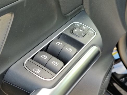 Certified 2026 Mercedes-Benz GLA 250 image 19