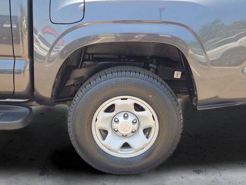 Used 2021 Toyota Tacoma SR AWD/4WD image 47
