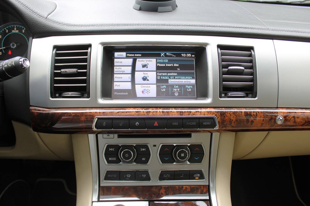 Used 2012 Jaguar XF RWD image 25
