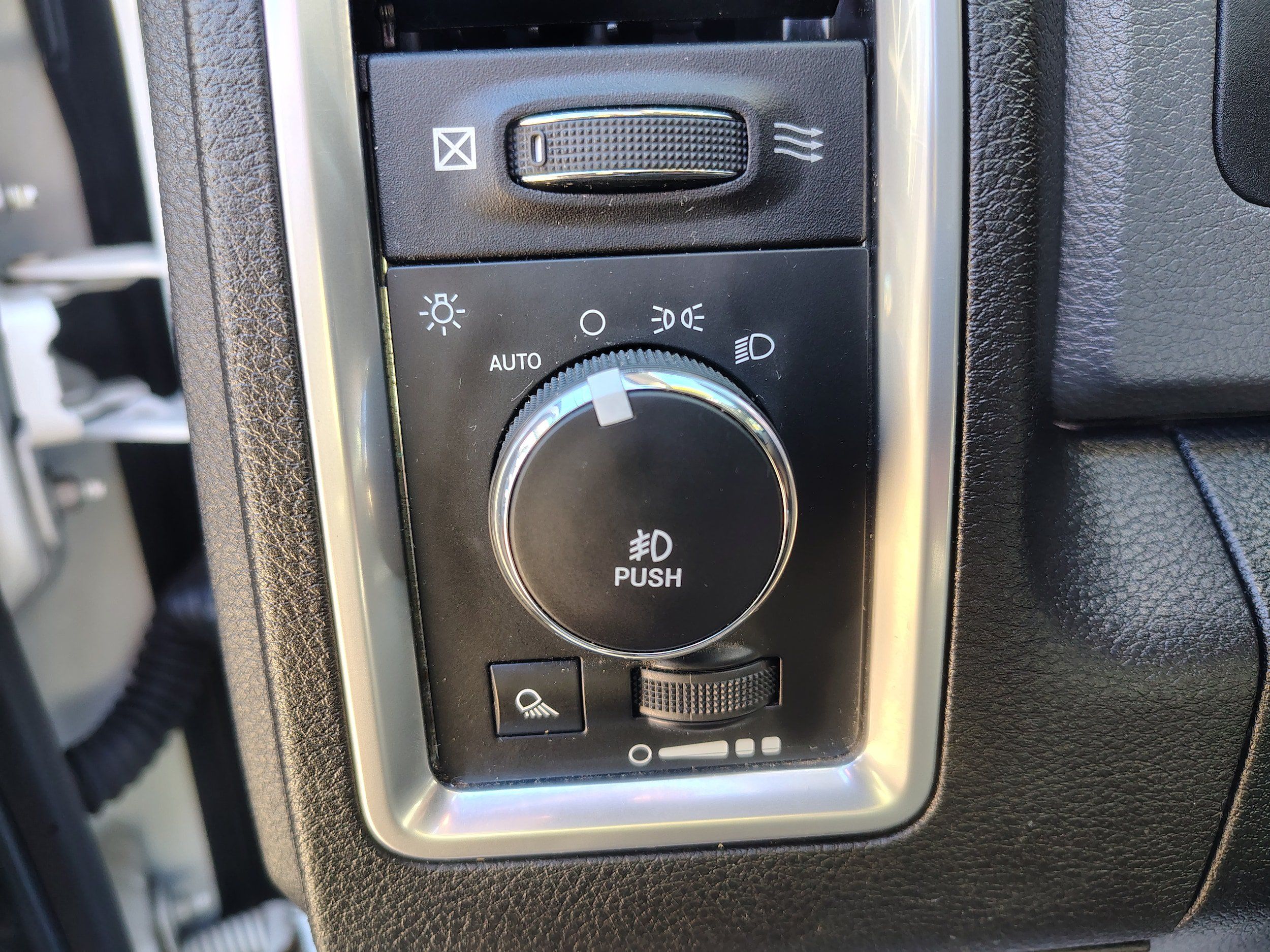 Certified 2016 RAM 1500 Big Horn AWD/4WD image 23