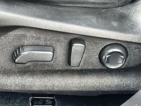 Used 2020 Subaru Forester Limited w/ Popular Package #3 image 13