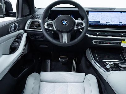New 2026 BMW X5 xDrive40i w/ M Sport Package
