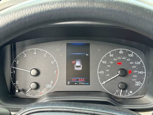 Used 2024 Toyota Corolla Cross L AWD/4WD image 16