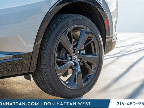 Used 2024 Buick Envision Sport Touring image 39