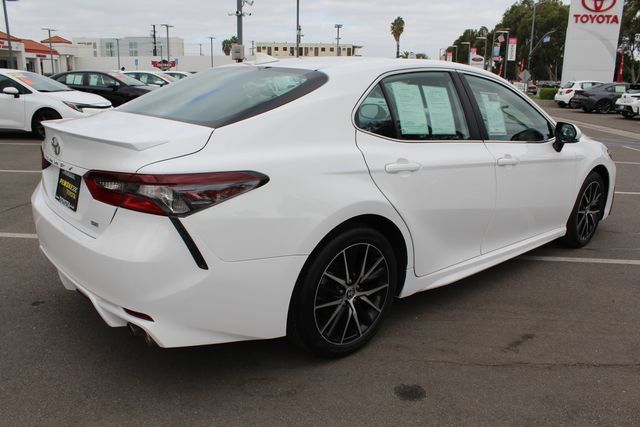 Certified 2024 Toyota Camry SE FWD image 17