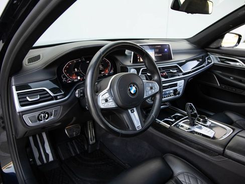 Used 2020 BMW 740i xDrive w/ M Sport Package AWD/4WD image 21
