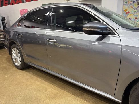 Used 2018 Volkswagen Passat 2.0T SE FWD image 56