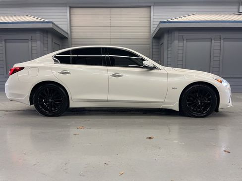 Used 2020 INFINITI Q50 Luxe w/ Essential Package (3.0T Luxe) image 8