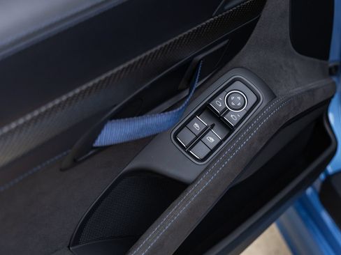 Certified 2023 Porsche 718 Cayman GT4 RS RWD image 33