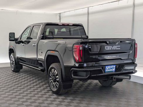 Used 2025 GMC Sierra 3500 Denali Ultimate AWD/4WD image 4
