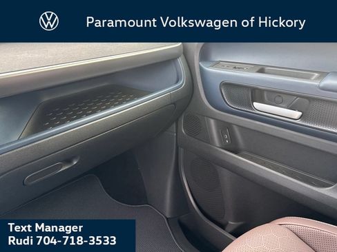 New 2025 Volkswagen ID. Buzz Pro S RWD image 31