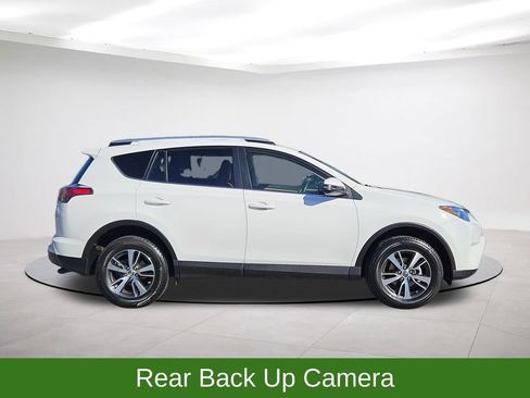 Used 2016 Toyota RAV4 XLE w/ Convenience Package image 8