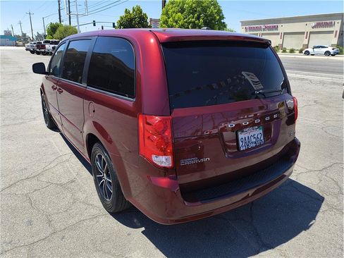 Used 2017 Dodge Grand Caravan SE FWD image 15