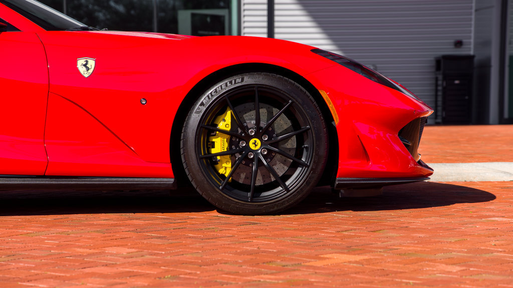 Used 2023 Ferrari 812 GTS RWD image 9
