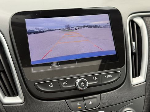 Used 2023 Chevrolet Malibu LT image 21