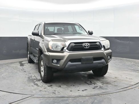 Used 2013 Toyota Tacoma PreRunner w/ SR5 Pkg RWD image 6