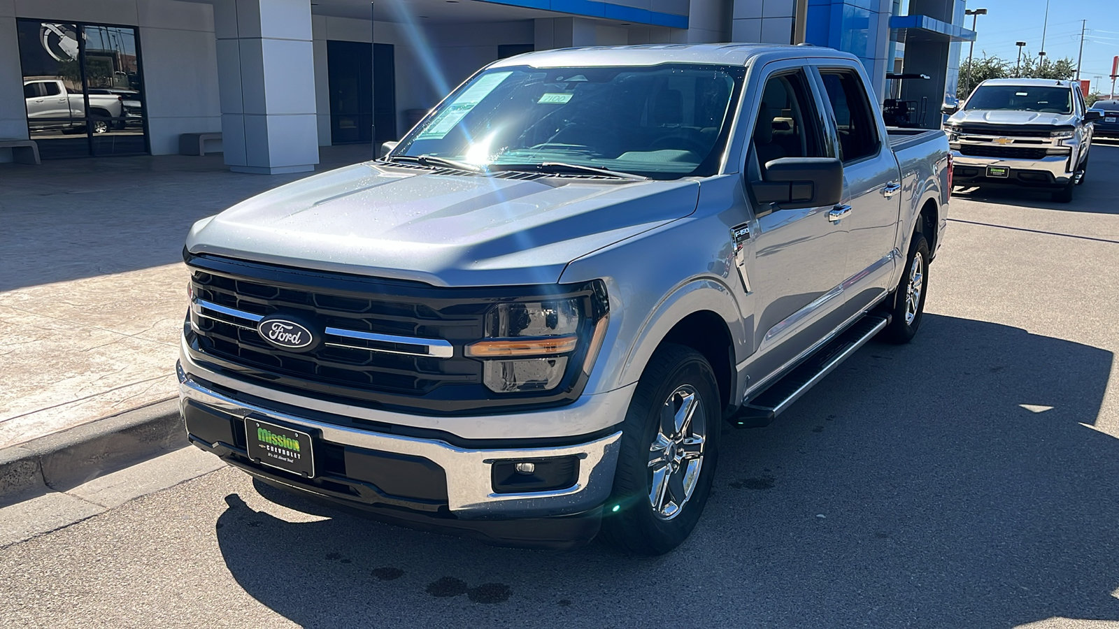 Used 2025 Ford F150 XLT w/ Equipment Group 301A Standard RWD image 3