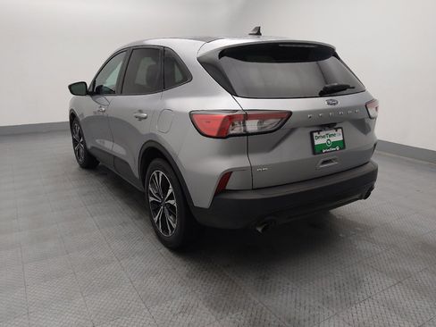 Used 2022 Ford Escape SE w/ SE Sport Appearance Package FWD image 6
