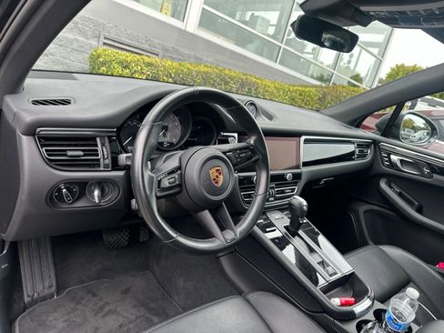 Used 2022 Porsche Macan S AWD/4WD image 8