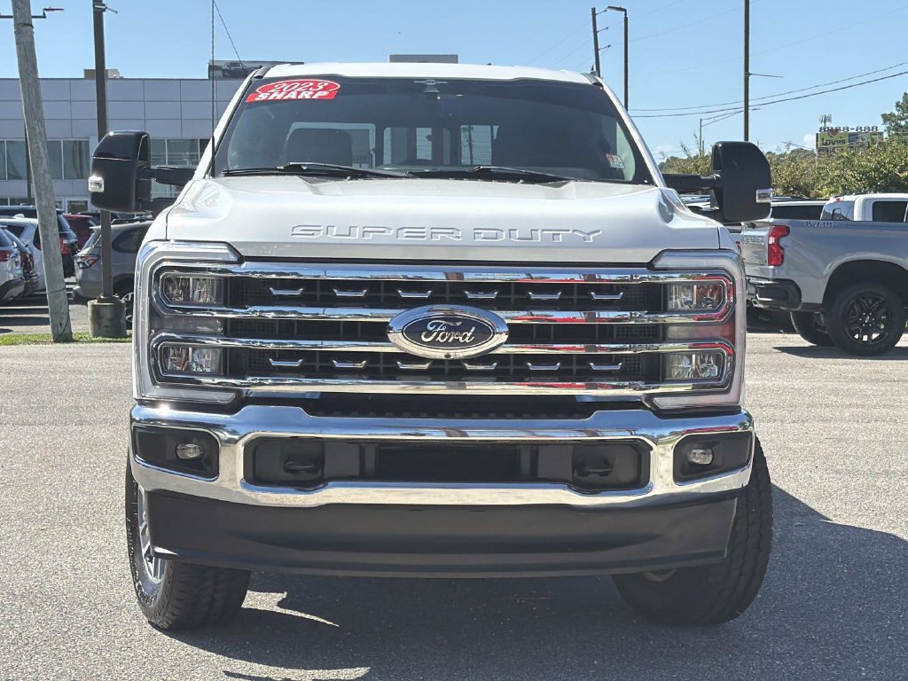 Used 2023 Ford F250 Lariat w/ FX4 Off-Road Package AWD/4WD image 2